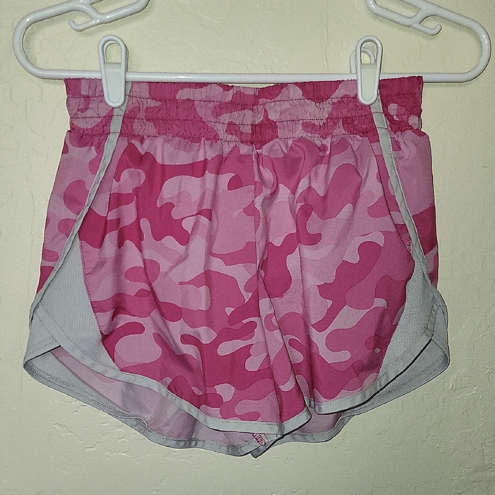 Pink Camo Women's Shorts